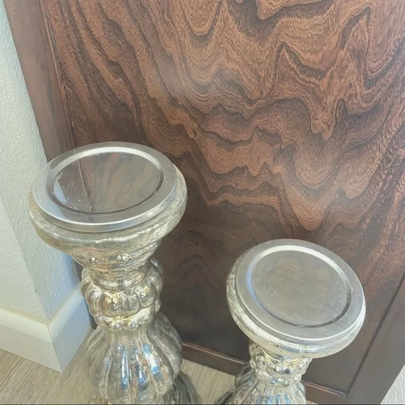 Two silver vintage style candlesticks - Picture 13 of 16